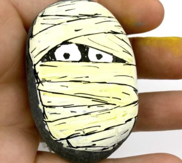 Halloween Painted Rock Ideas