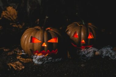 halloween tree decorations