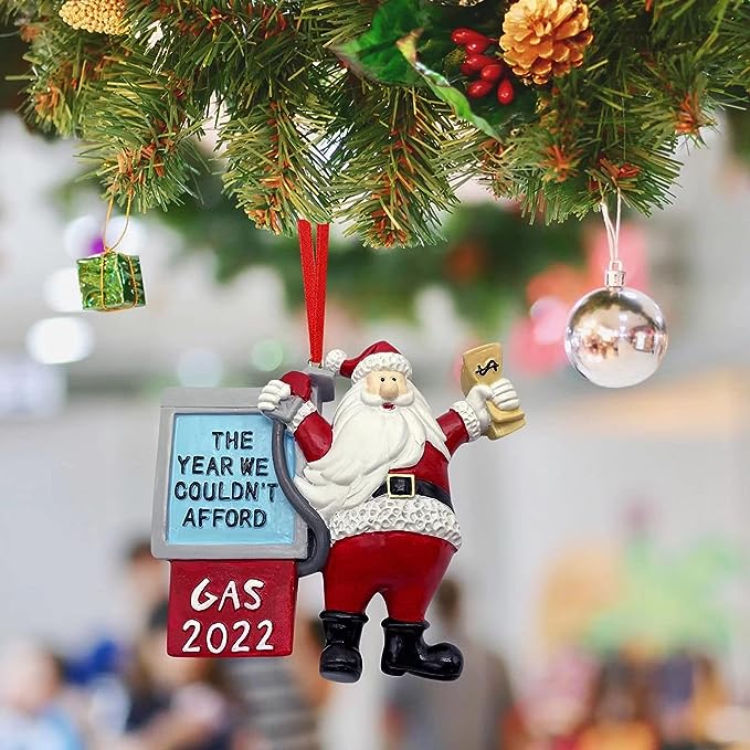 https://storage.googleapis.com/loveable.appspot.com/blog/uploads/2023/07/23012333/Gas-Station-Santa-Claus-.jpg