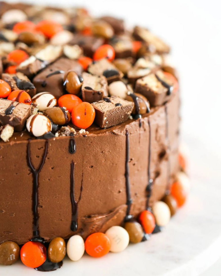 Nothing Bundt Cakes teams with REESE'S PIECES for Halloween-themed