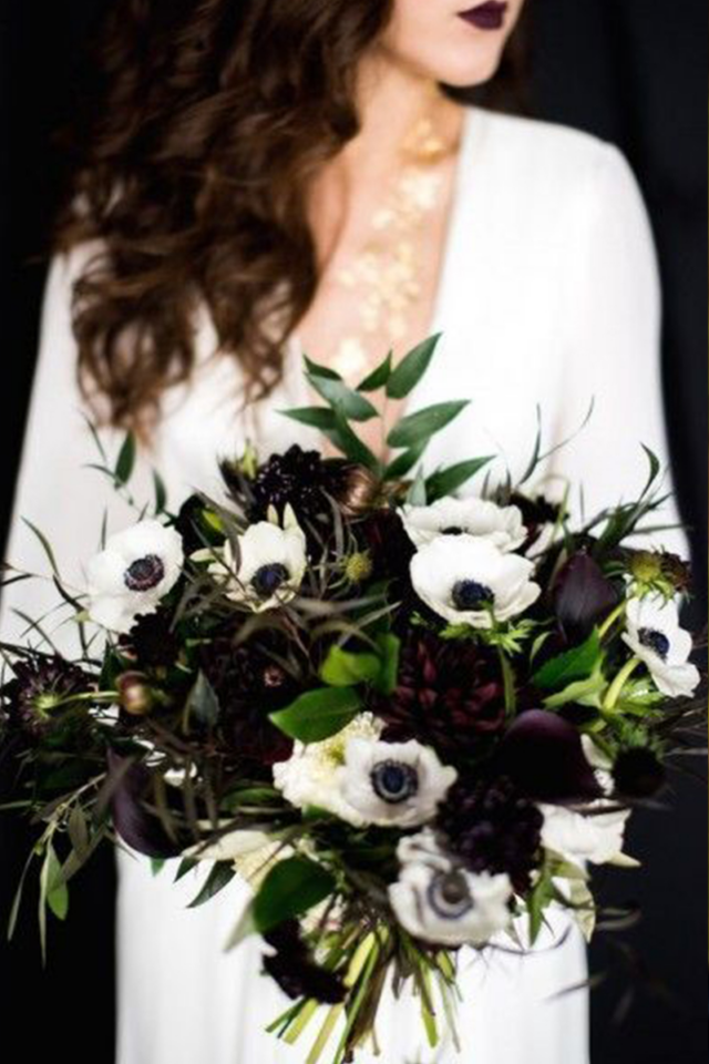 Halloween-inspired Wedding ideas for Bouquets