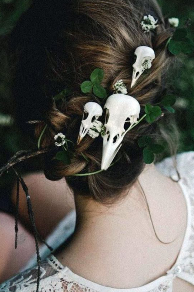 Halloween Wedding Ideas for Unique Accessories