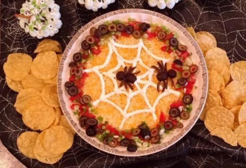 Seven-Layer Taco Halloween Dip 