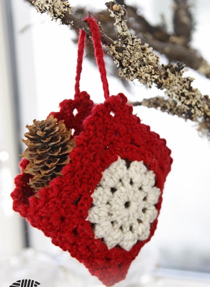 Easy Crochet Christmas Bag Ornament