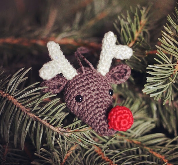 DIY Rudolph Crochet Ornaments