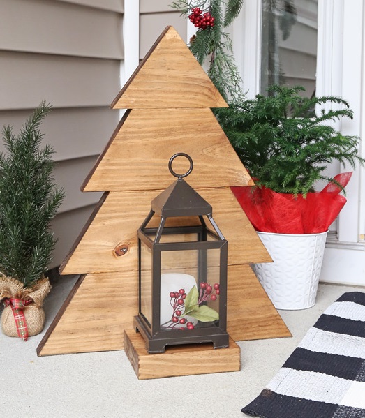 Easy DIY Wooden Christmas Trees