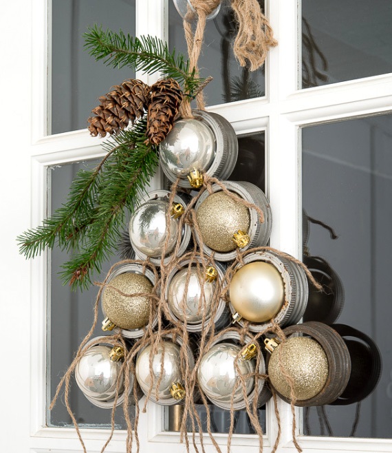 Mason Jar Lid Christmas Tree Wreath