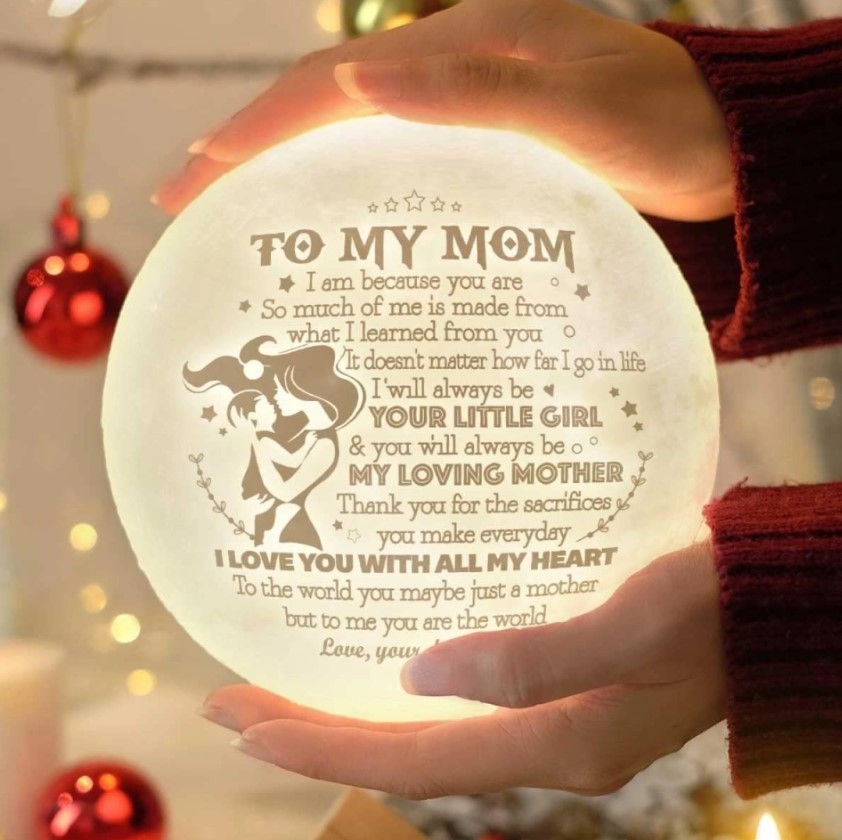 70+ Best Christmas Gifts For Mom From Daughter (2023)