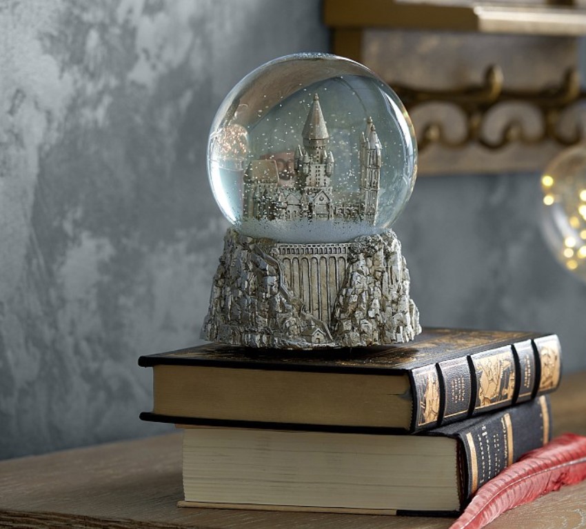 Harry Porter Snow Globe