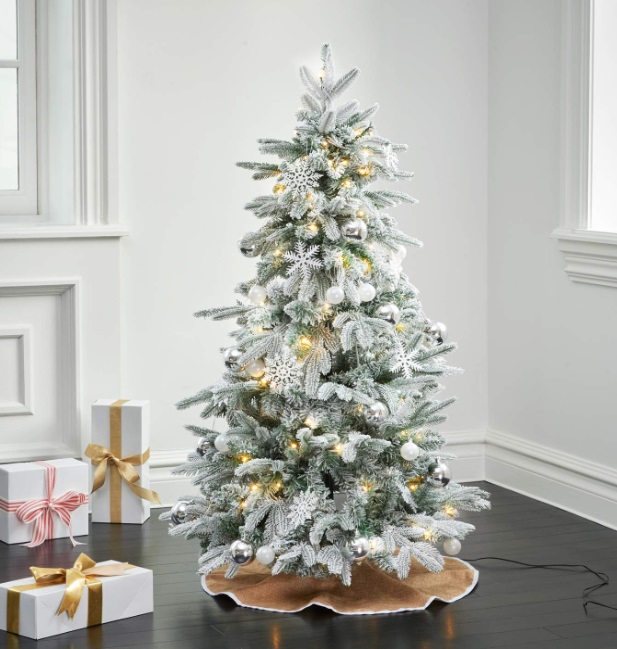 30+ Unique Silver Christmas Tree Ideas to Decorate Your Home – Loveable