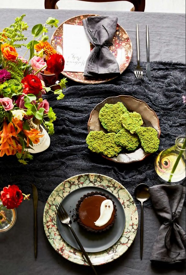 Glam and Gothic Tablescape
