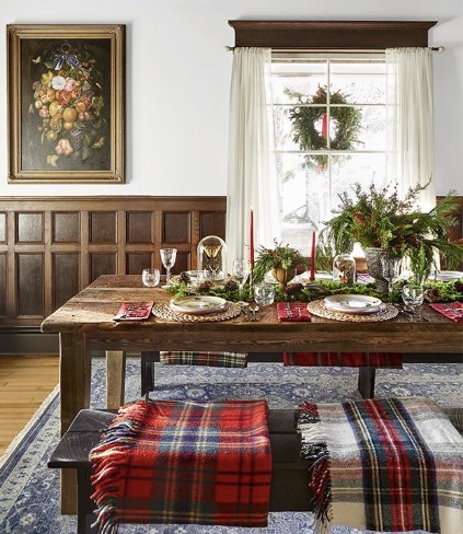 Winterberry Farm Table