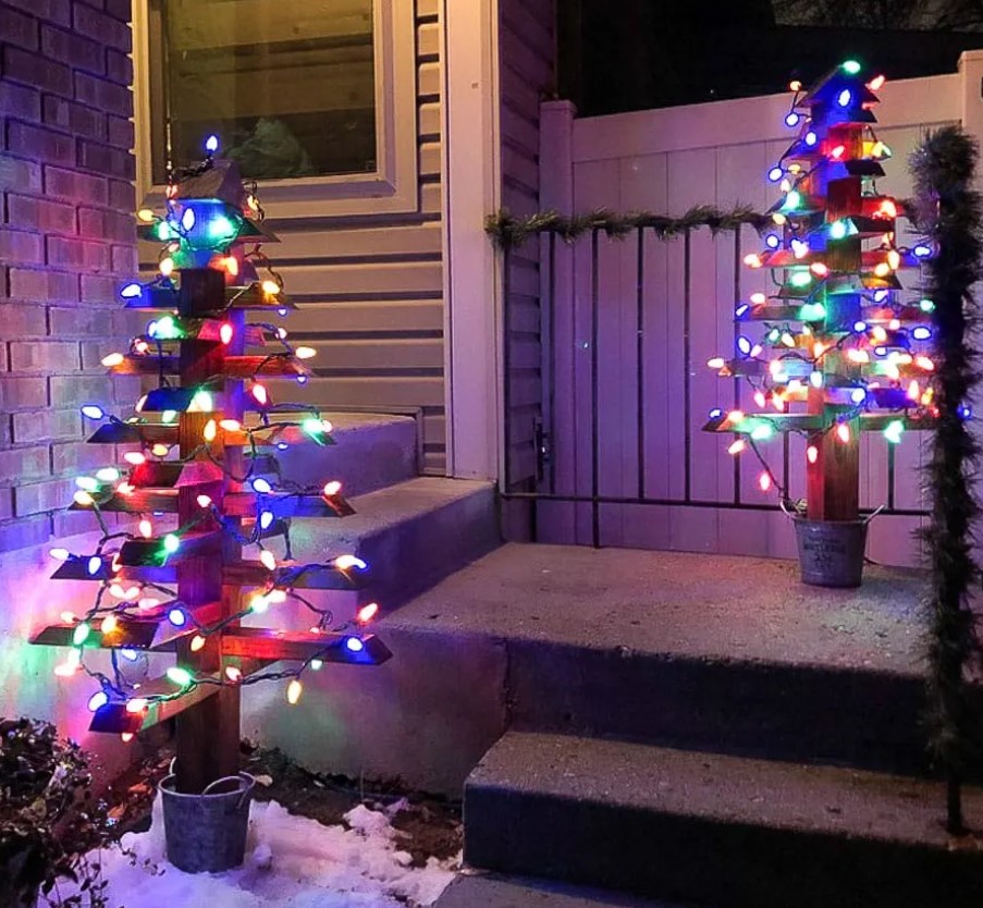 LED Christmas tree lights
