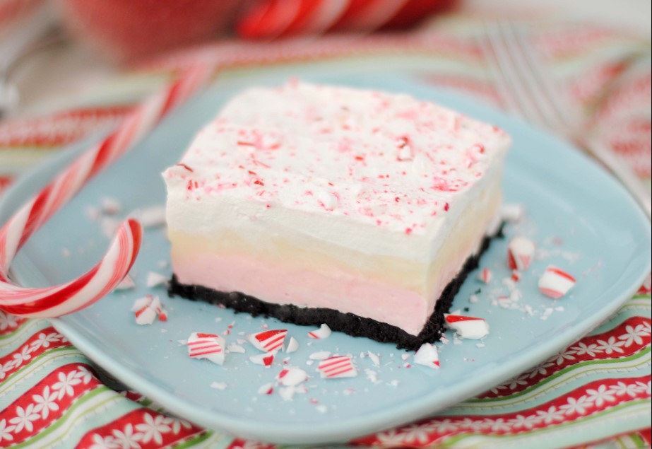 Candy Cane Chocolate Lasagna