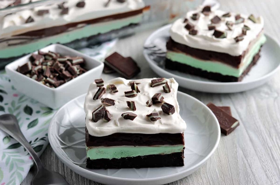 Mint Oreo Lasagna