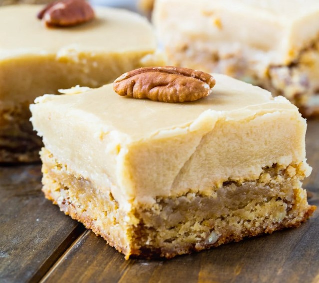 Butterscotch Blondie Lasagna