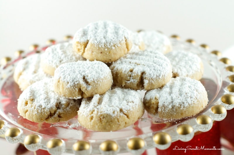 Vegan walnut snowball cookies