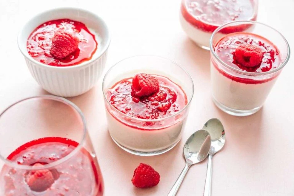 Vegan panna cotta
