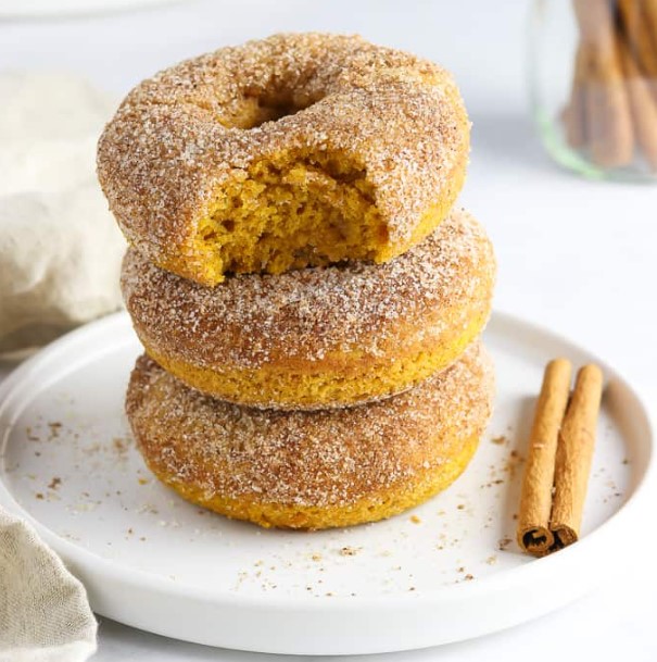 Vegan pumpkin donuts
