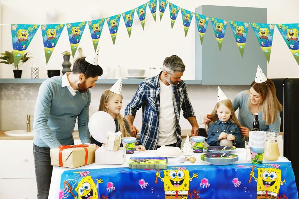 Unique Spongebob Birthday Decorations | Spongebob Party Decorations |  Spongebob Party Supplies | Serves 16 Guests | With Banner, Spongebob  Tablecloth