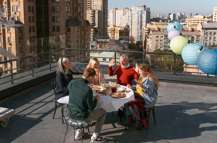 Rooftop Dining