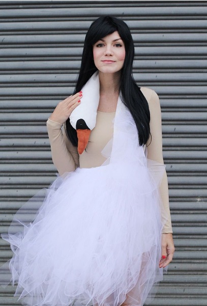Bjork Swan Costume