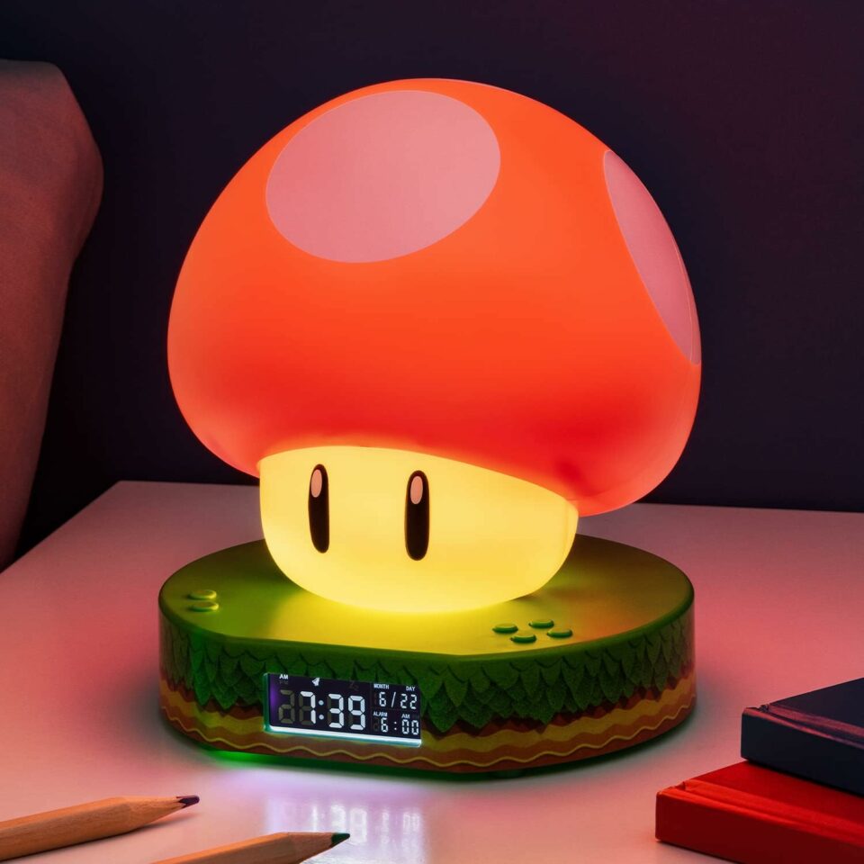 Power-up mushrooms digital clock
