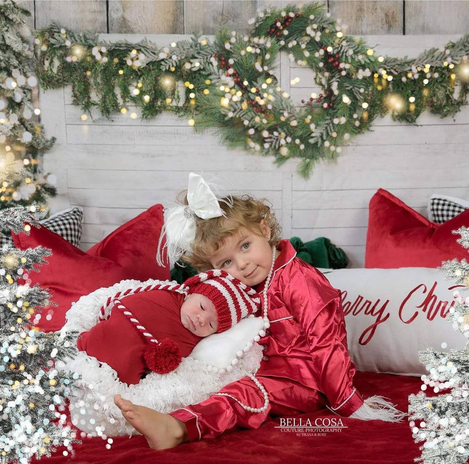 How to DIY Baby Christmas Photoshoot Ideas + Tips