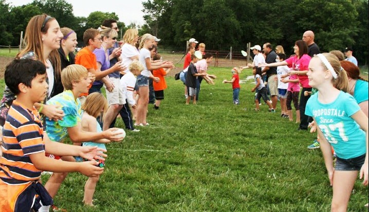 Water Balloon Toss