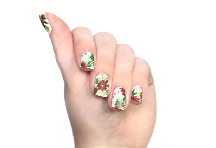 Poinsettia Flower Nail Art