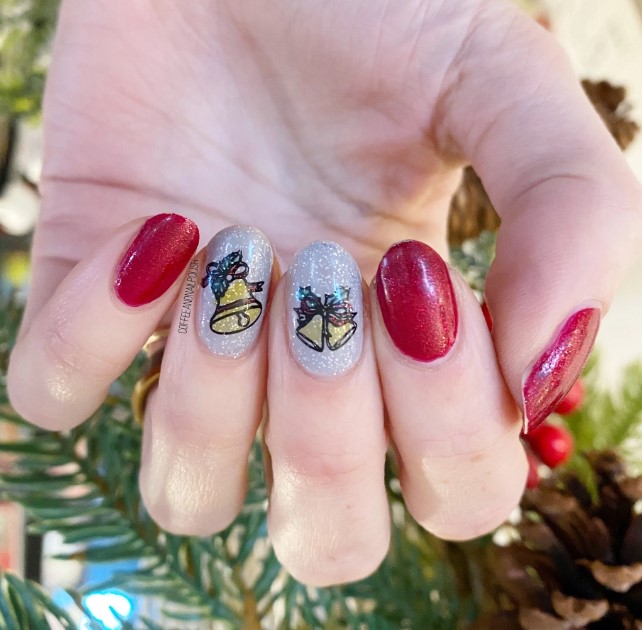 Jingle Bells Nail Art