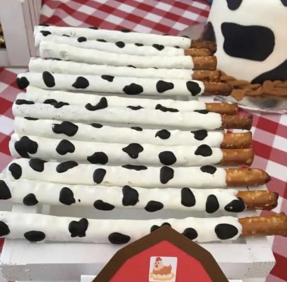 Animal Pretzel Stick