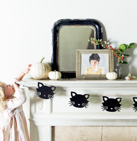 Black Cat Garland