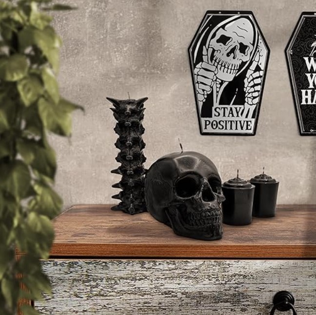 Gavia Spine & Skull Candle Set