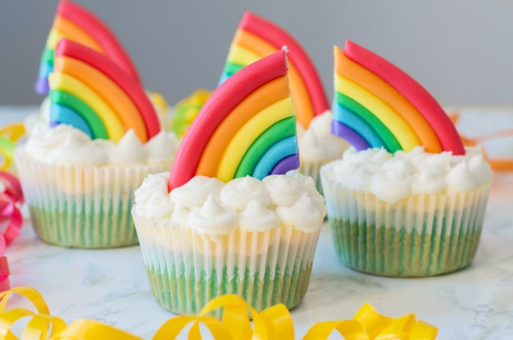 Rainbow Cupcake