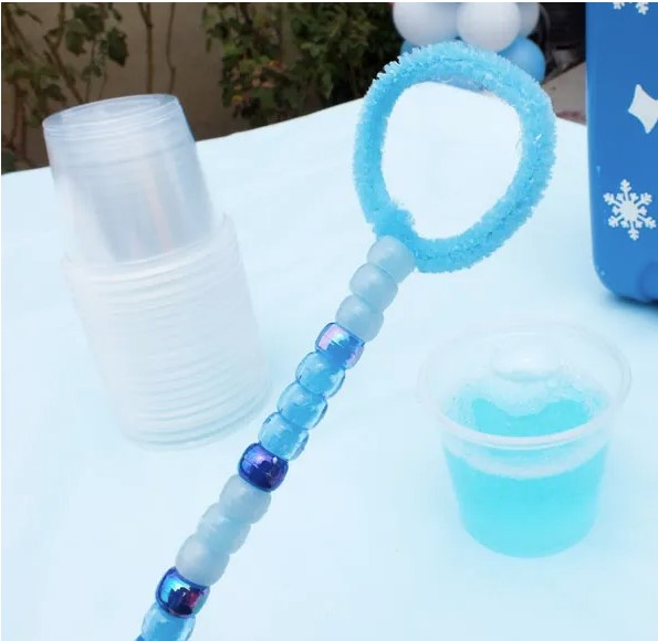 Frozen DIY Bubble Wands