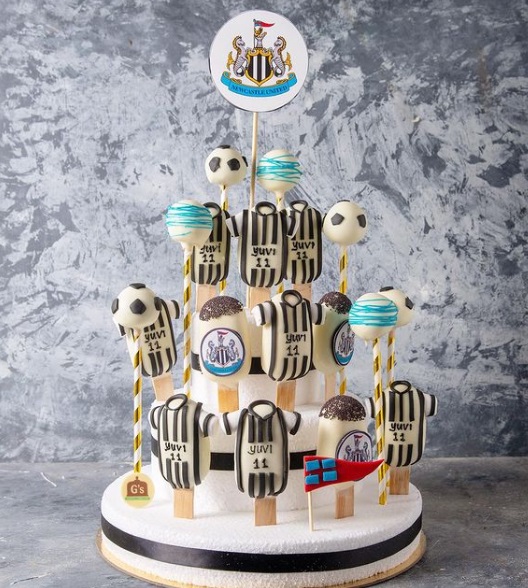 Soccer-Themed Cakesicles