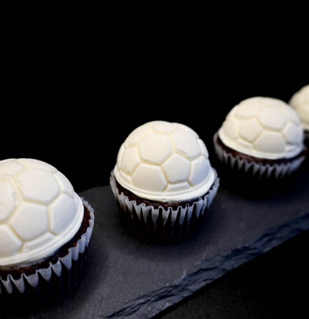 Soccer Ball Cupcakes 