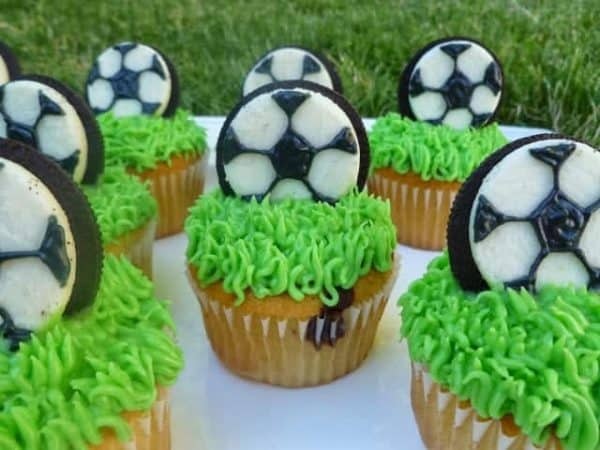 Oreos Soccer Cupcakes 
