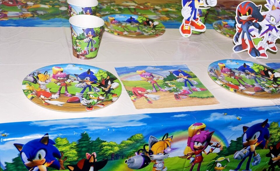 Sonic pinata Sonic party supplies. sonic team. sonic birthday par