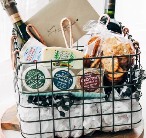 Cheese Lovers Gift Basket