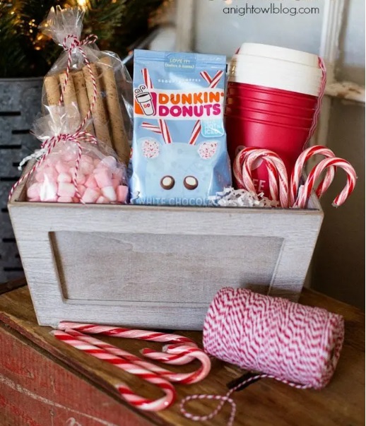 DIY Christmas Morning Mimosa Gift Basket, Diary of a Debutante