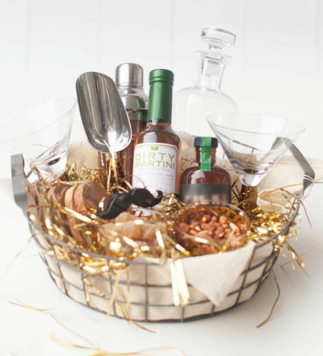 Cocktail Enthusiast Gift Basket