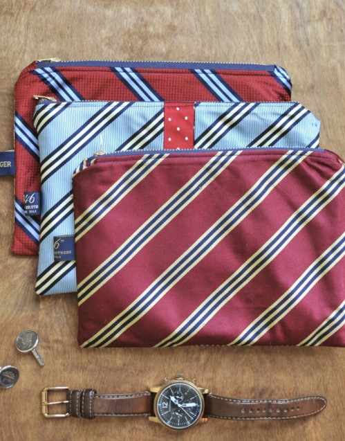 DIY Tie Zip Pouch