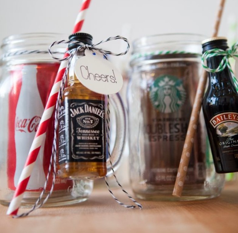 Mason jar cocktail gifts