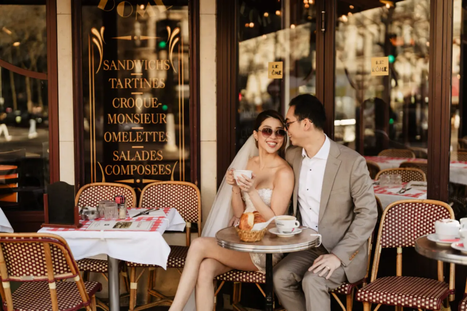 Have a Photoshoot in a Cafe