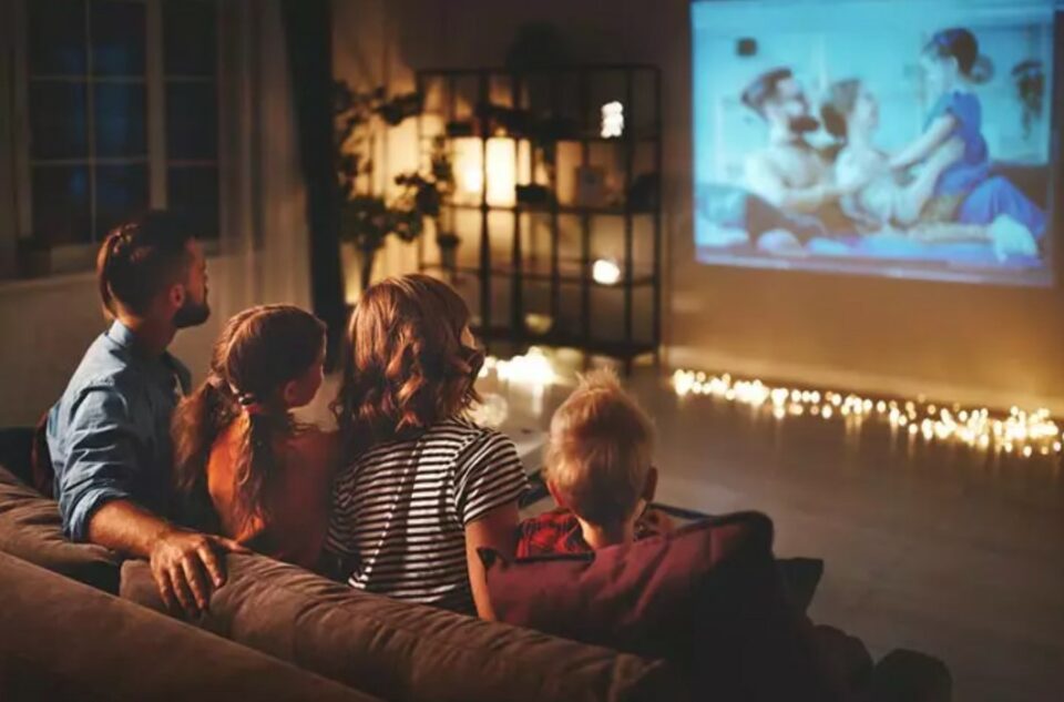 8 year old birthday party ideas - movie night