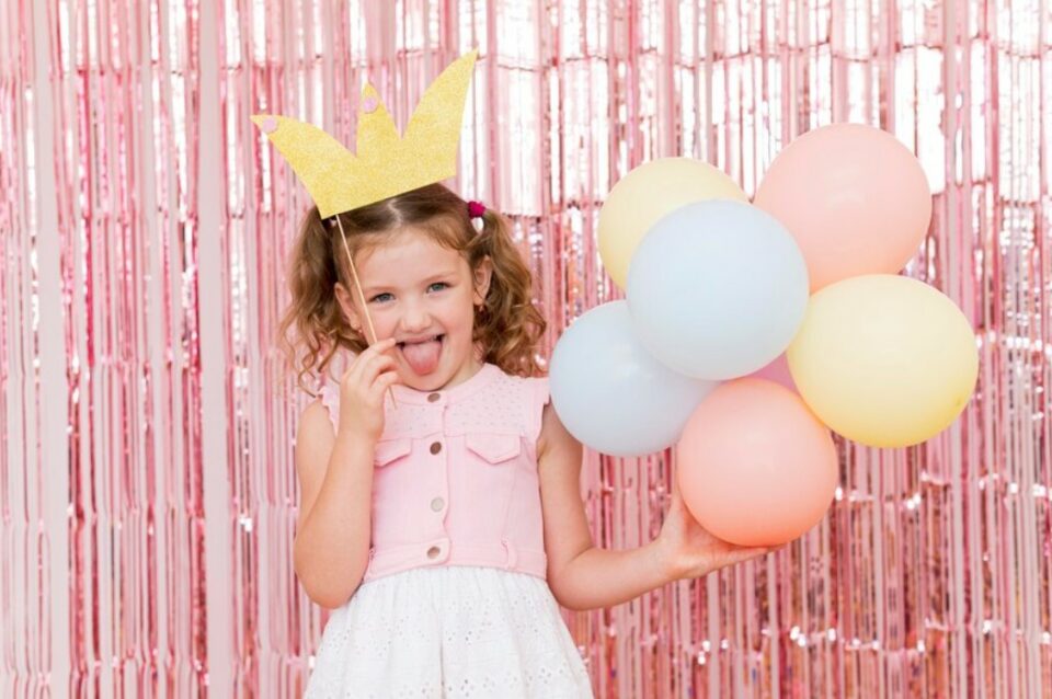 8 year old birthday party ideas - Princess ball party