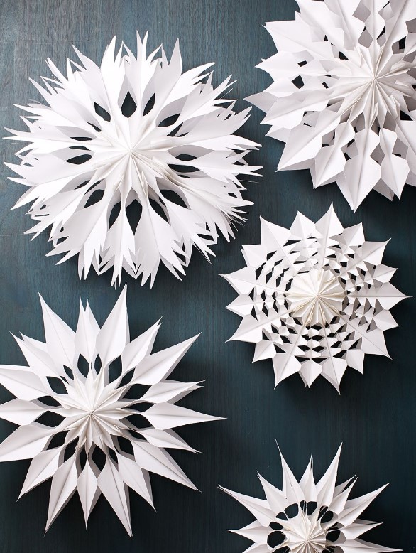 christmas crafts kids - paper snowflakes