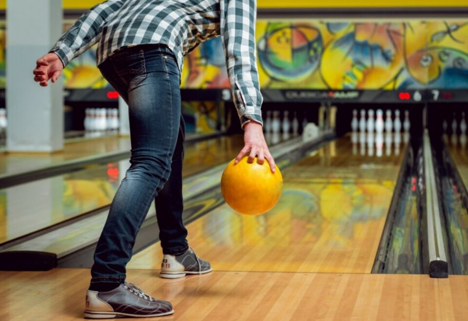 birthday party ideas for 13 year olds - bowling